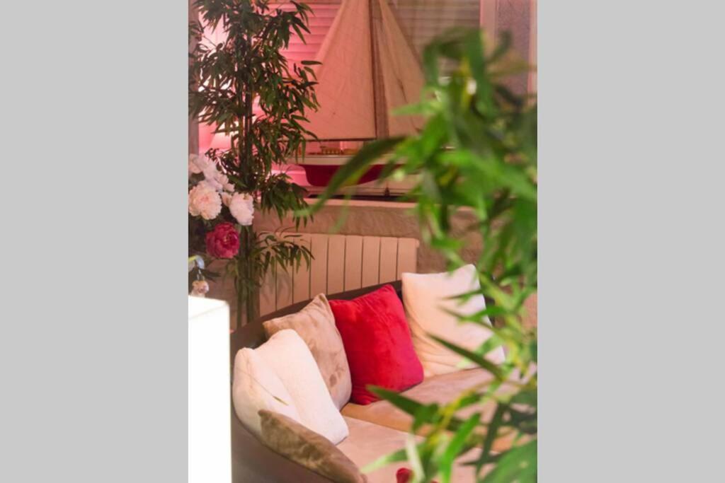 Gîte Love Dream - Le Gîte Romantique Ger  Extérieur photo